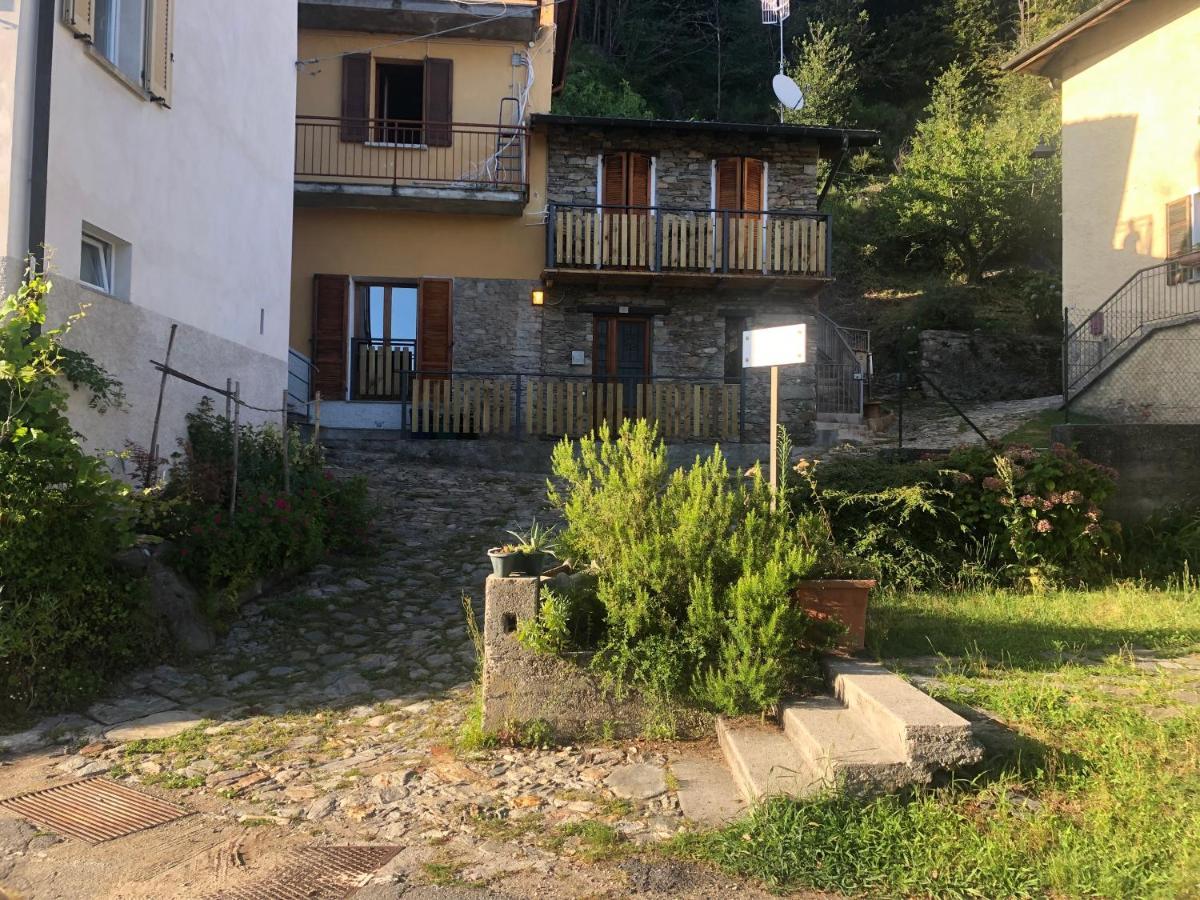 Vila Il Rustico Maccagno Exteriér fotografie